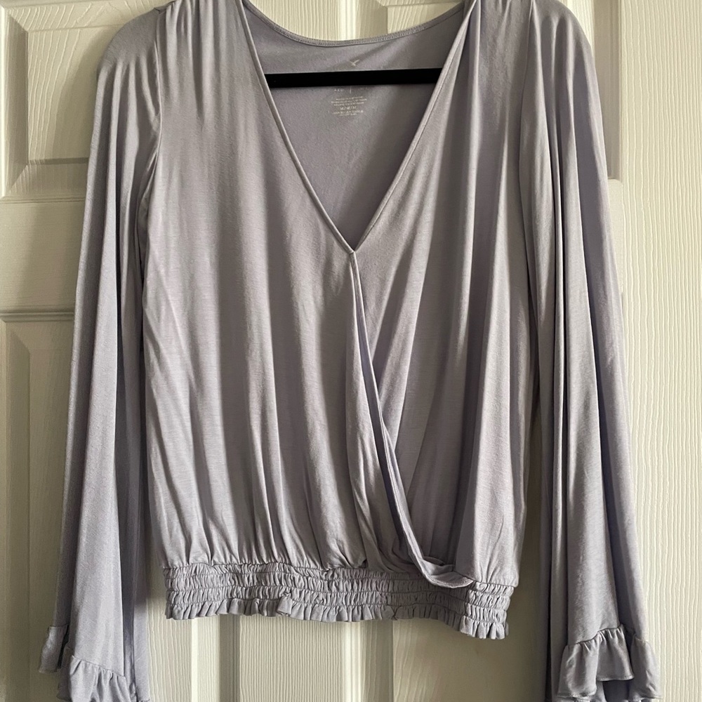 American Eagle Womens Soft and Sexy Wide Wrist blouse